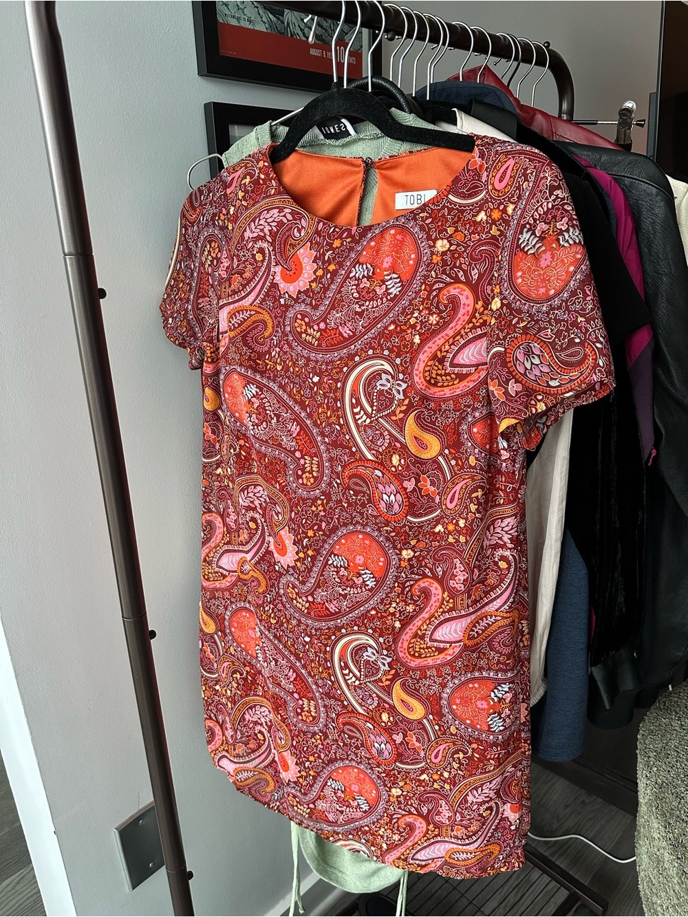 Tobi Red Paisley Short Sleeve Tunic